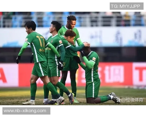 浙江队近三次中超对阵泰山遭遇惨败每场至少失三球的尴尬纪录