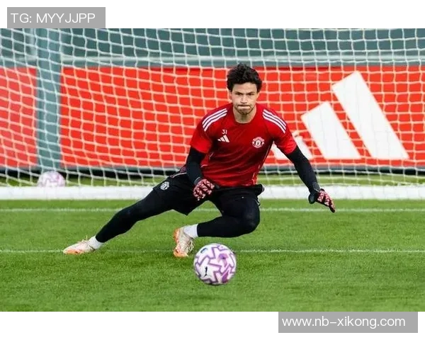 曼联女足新援官宣意外曝光另一笔交易引发球迷热议