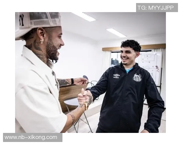 内马尔与13年前白血病球迷重逢感人瞬间再现温暖回忆