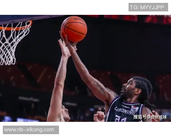 吕佩尔替补出色表现16分钟内高效拿下13分3断三分命中率高达75