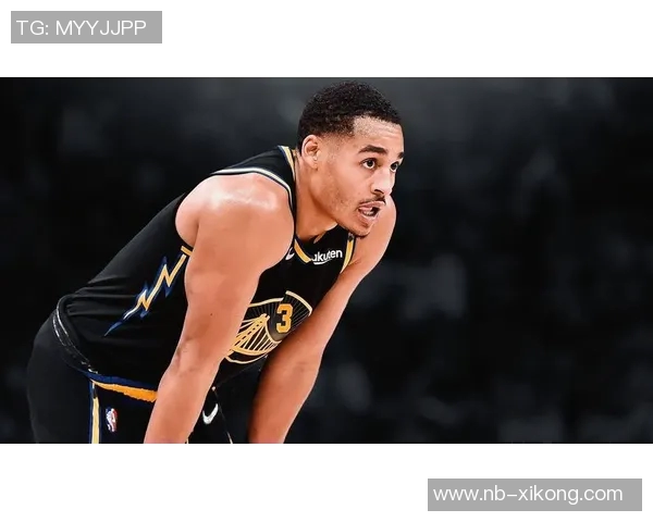 普尔全场表现低迷仅得5分三分球垃圾时间发力展现风采