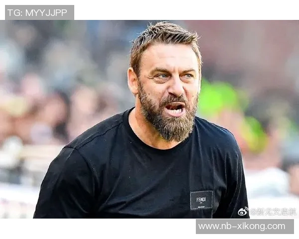 德罗西正式成为热那亚新任主帅接替维埃拉开启执教生涯